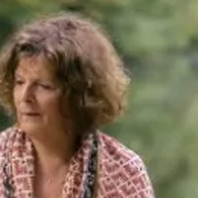 Portrait de Danielle Viaud, fondatrice de Médit'A et guide en pleine conscience